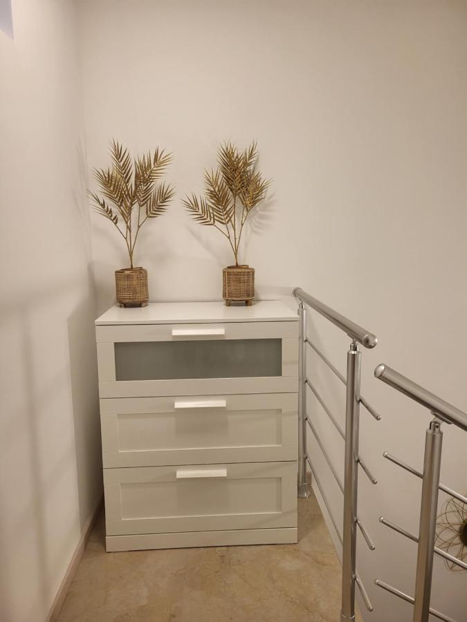 Duplex Neuf 2 Chambres Hoei Buitenkant foto